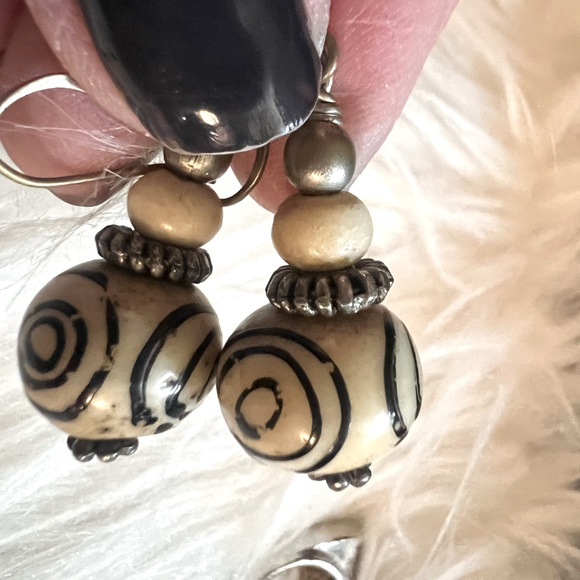 African Tribal Handmade Dangle Earrings. - Picture 5 of 6